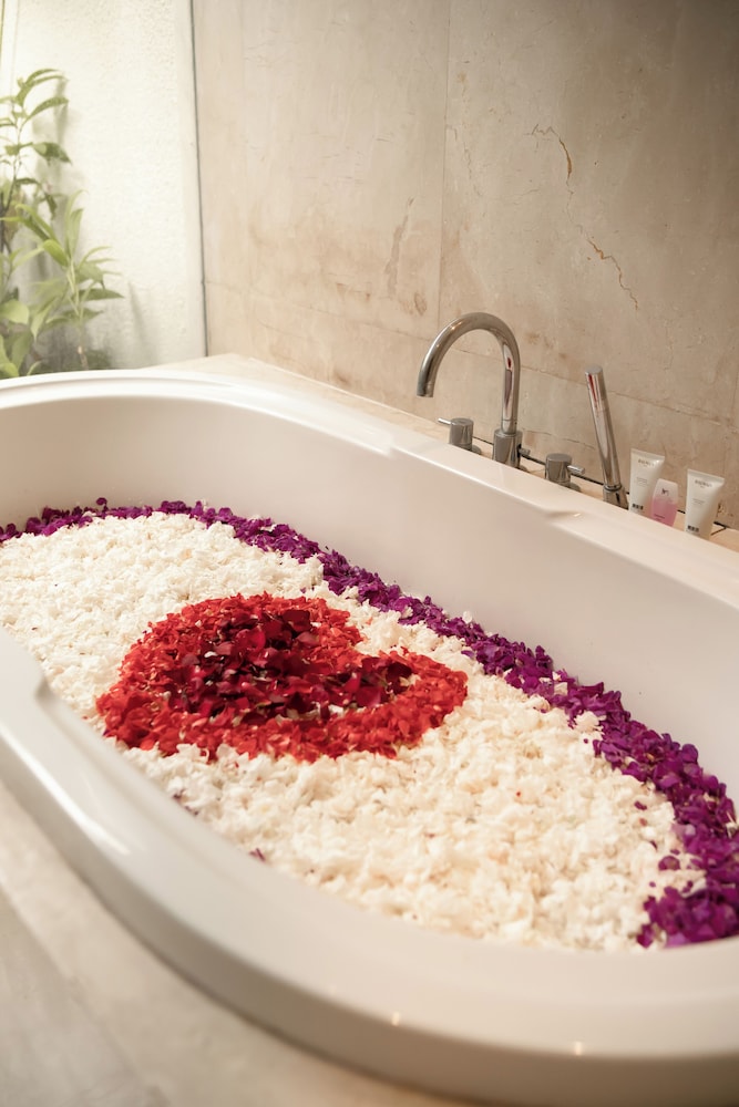 Mahagiri Villa And Spa Dreamland 34/71
