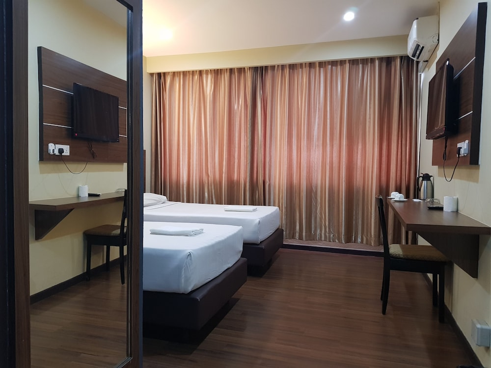 GARDEN INN 16/38