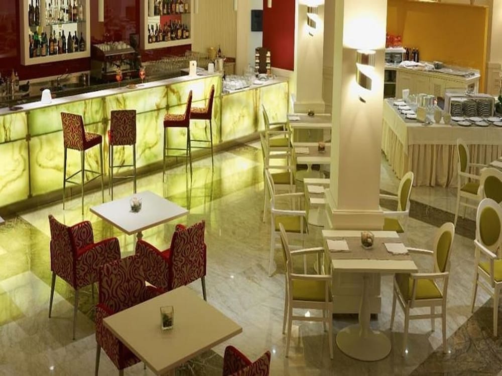 JR Hotels Oriente Bari 43/56