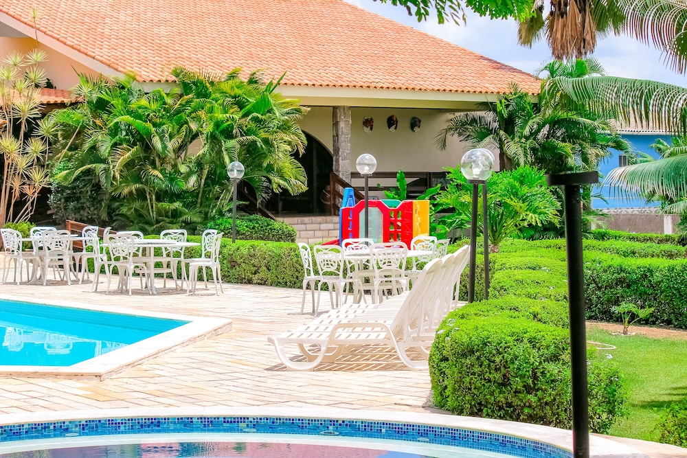 Hotel Tres Palmeiras 26/35