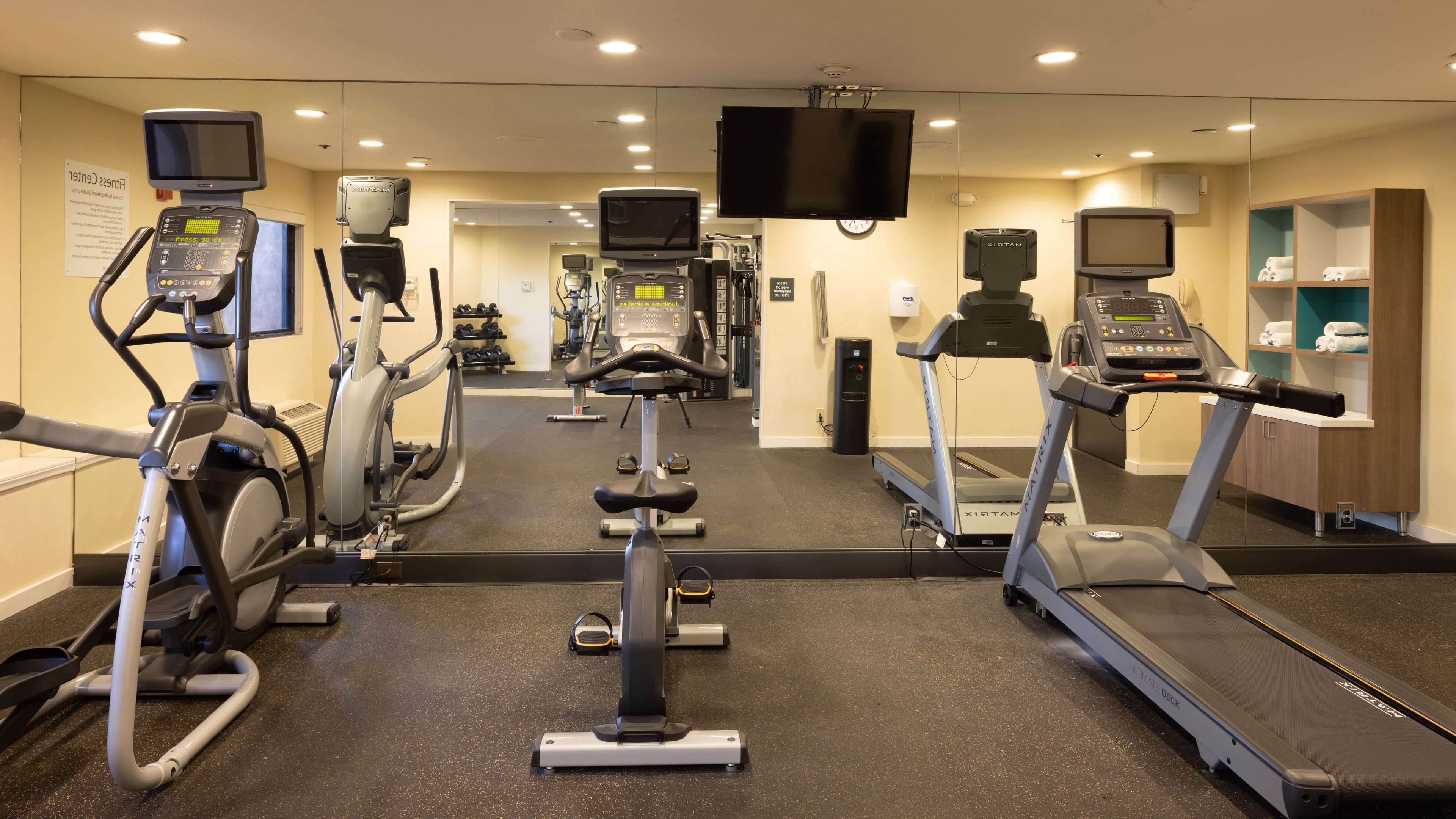 Holiday Inn Orange County Airport 18/57