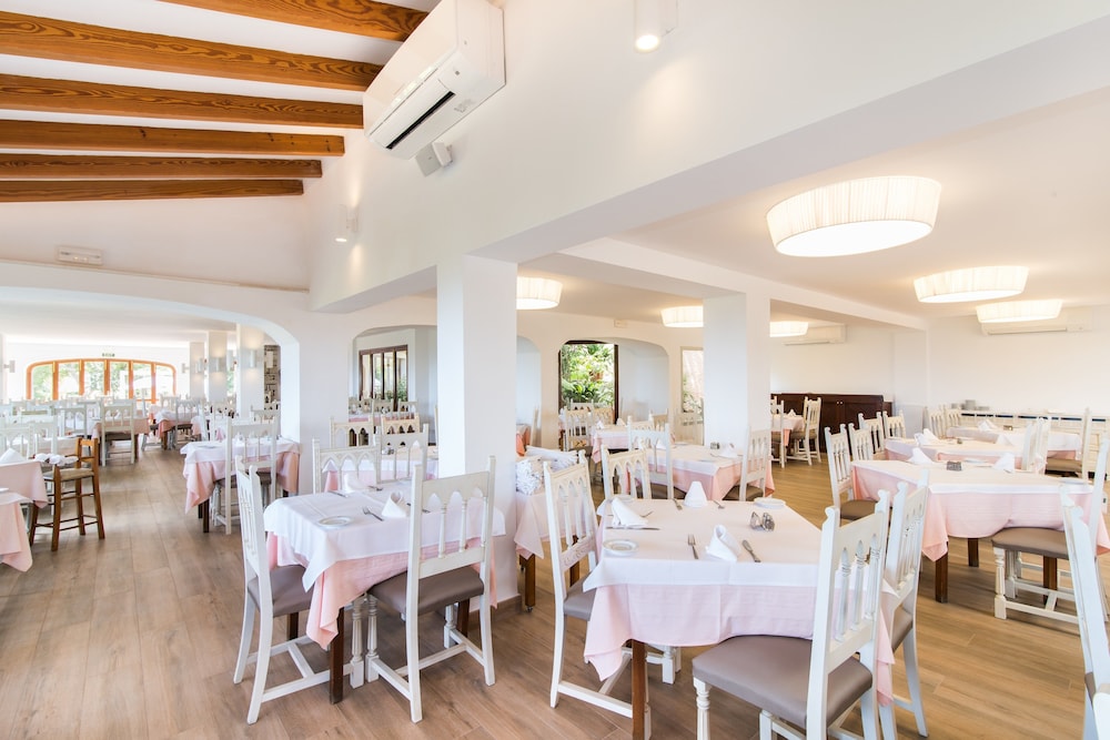Hotel Na Taconera Sport & Relax 57/72