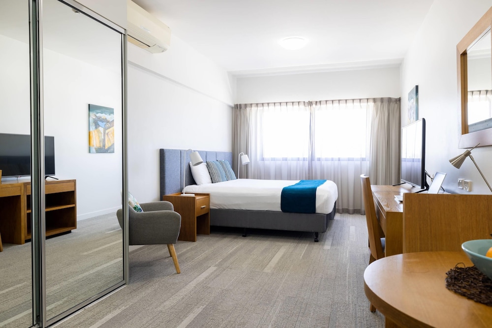 MainStay Suites Mackay 26/65