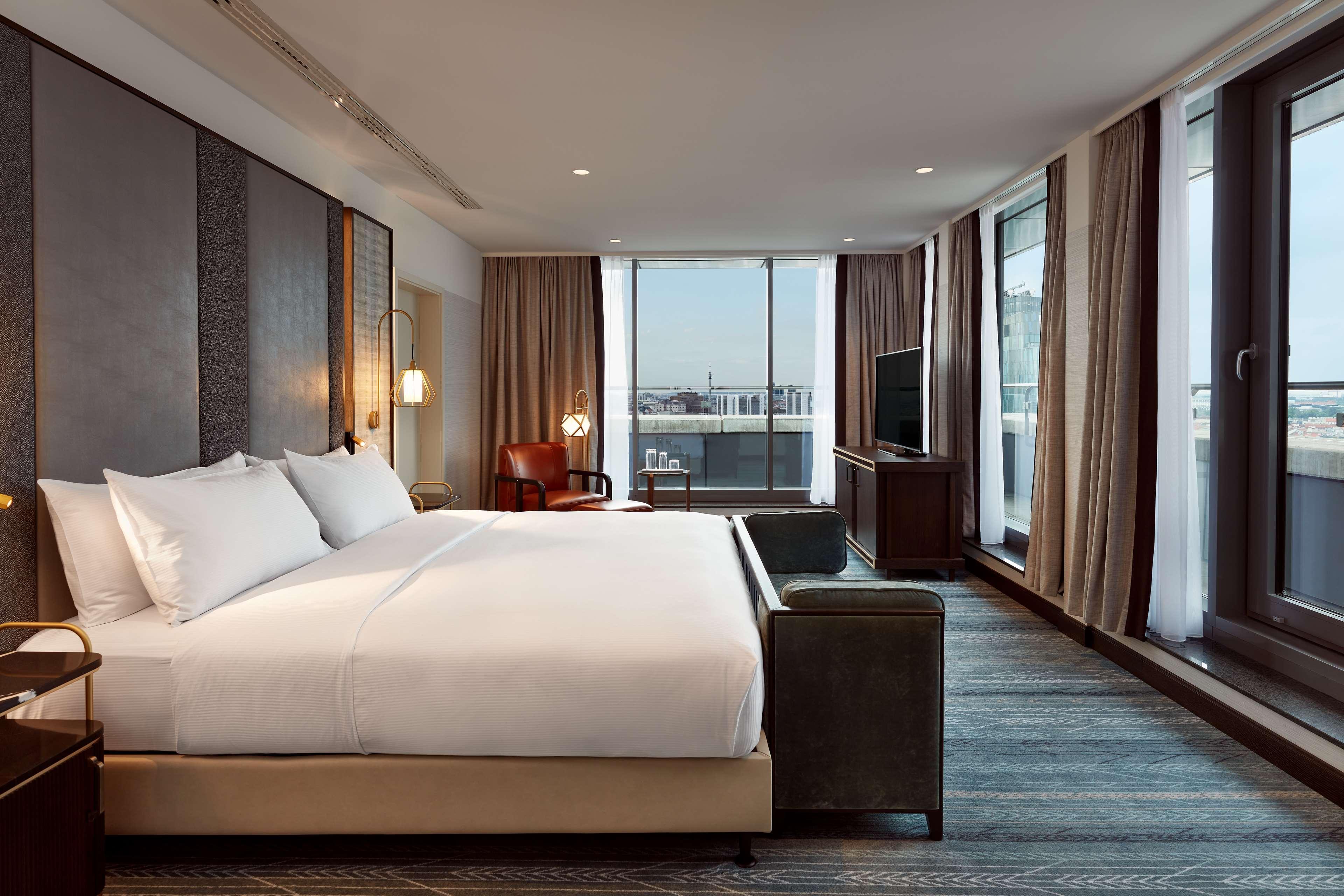 Presidential Park Penthouse Suite Lounge Acs