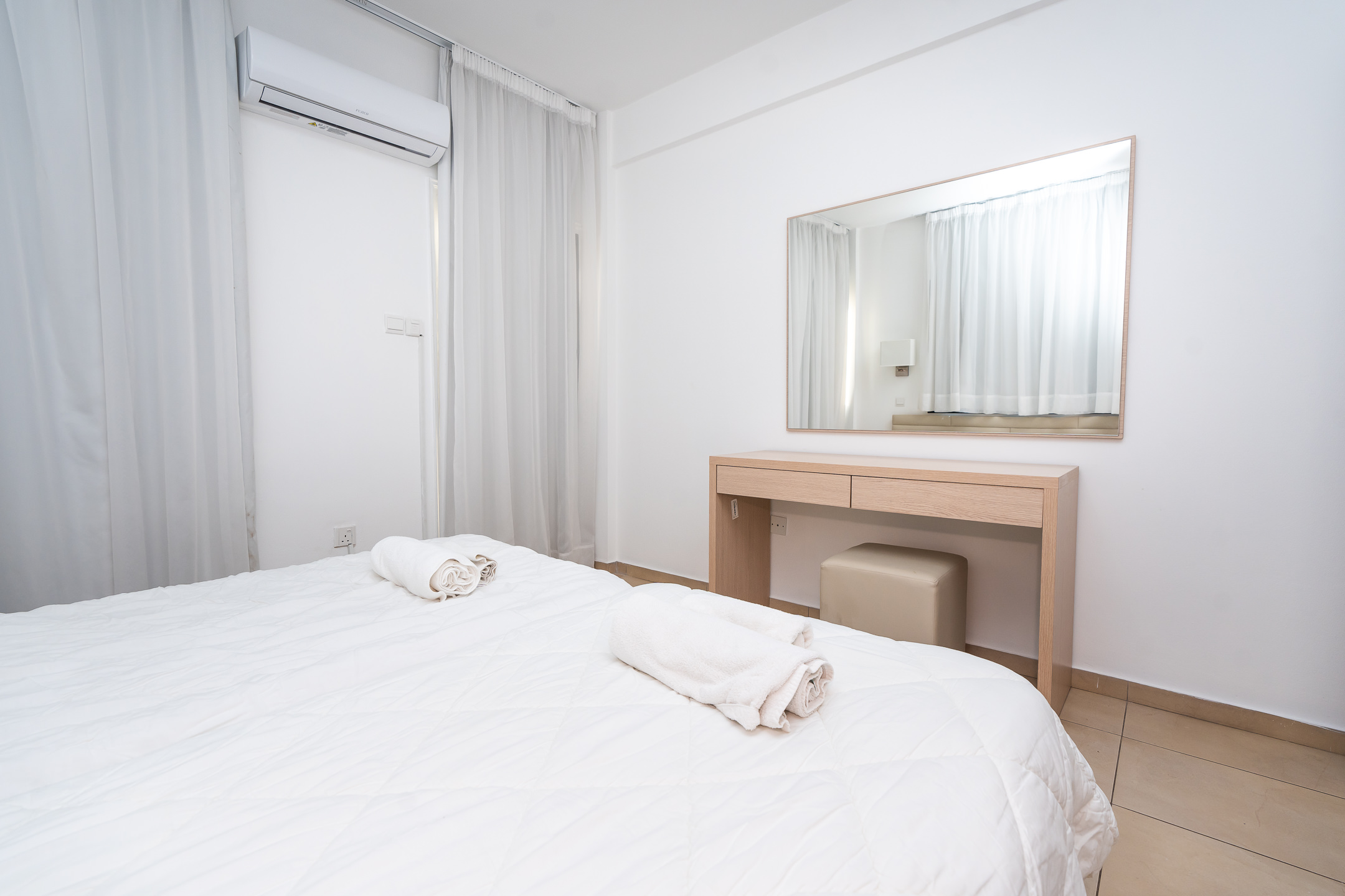 Flora Hotel Apartments 19/46