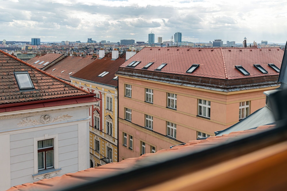 Orion Hotel Prague 2/68