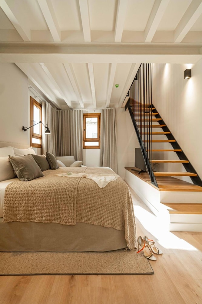 Samaritana Suites 9/50