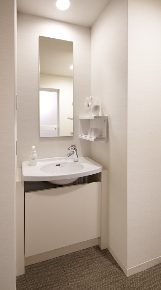 HOTEL Crown Hills Ueno Premier (ex Life Tree Ueno) 56/56