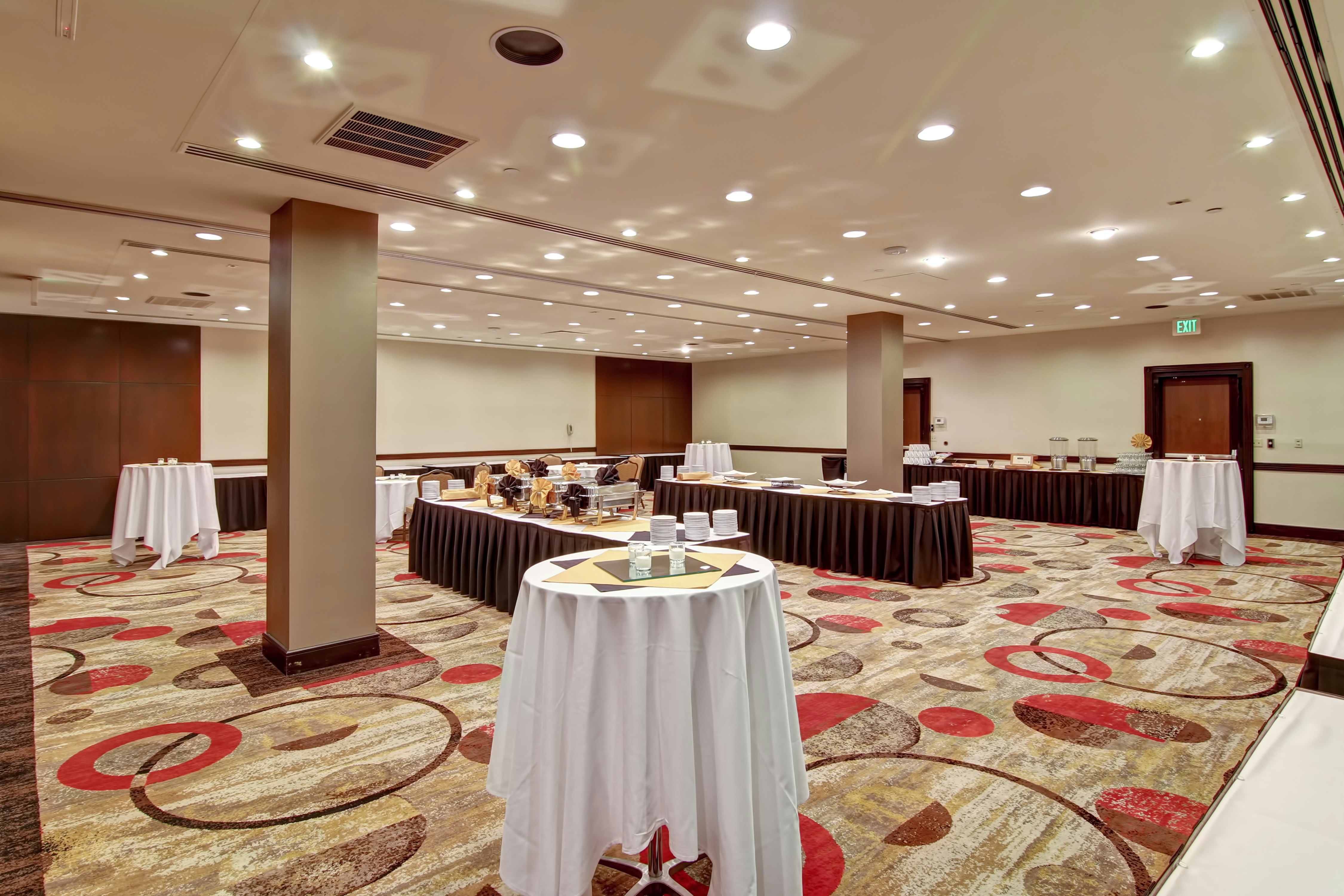 DoubleTree by Hilton Hotel Pleasanton at the Club 56/70