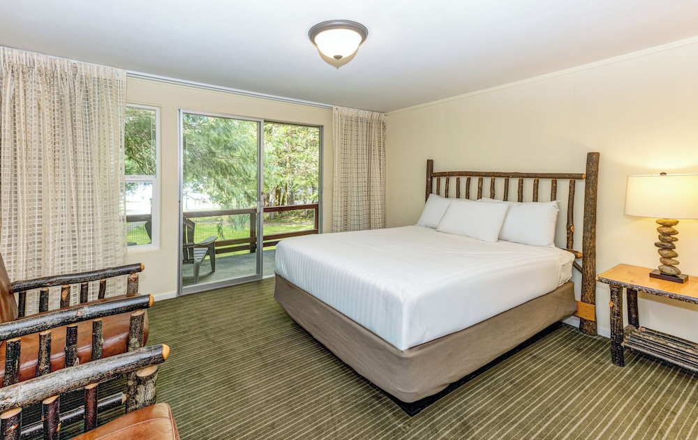 Lake Crescent Lodge 11/50