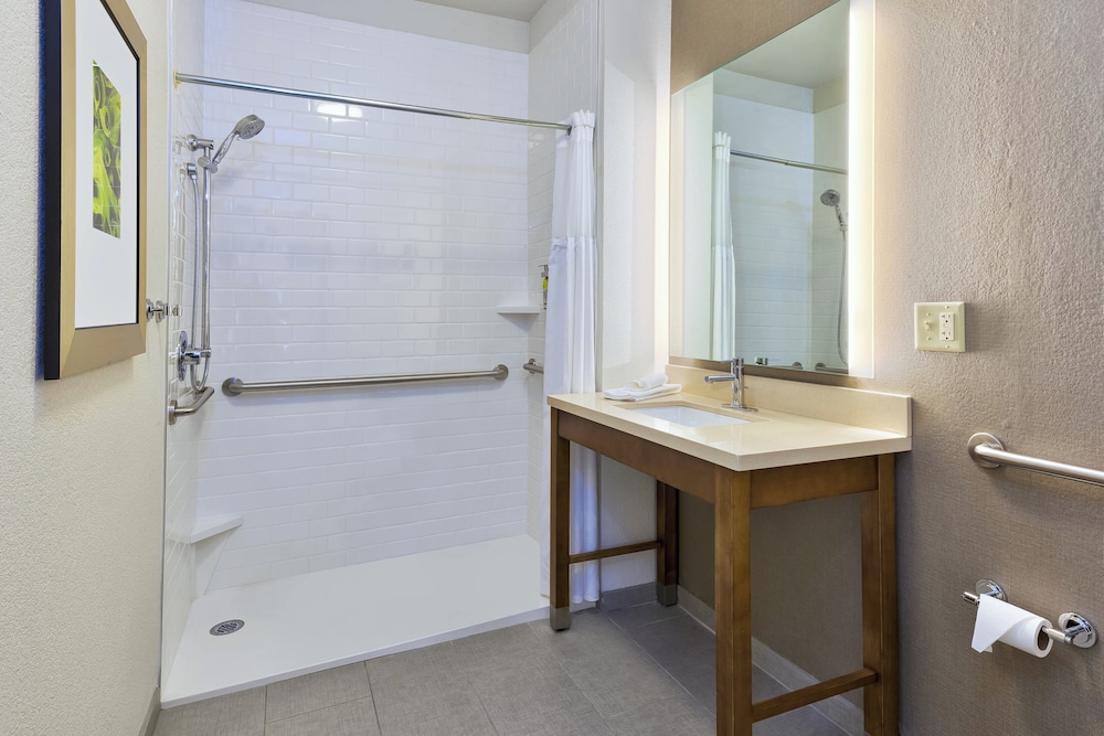 Staybridge Suites Columbia Hwy 63 I 70 48/50