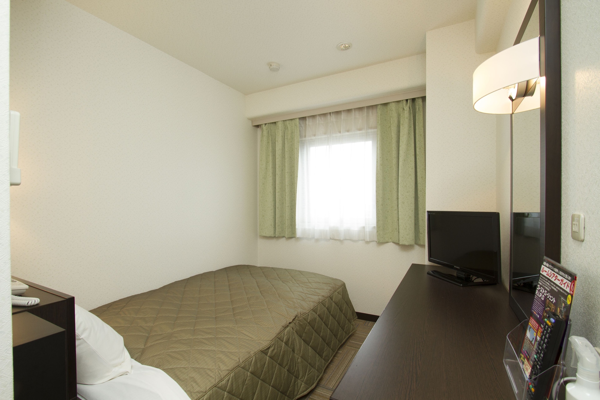 Semi Room, Single Bed