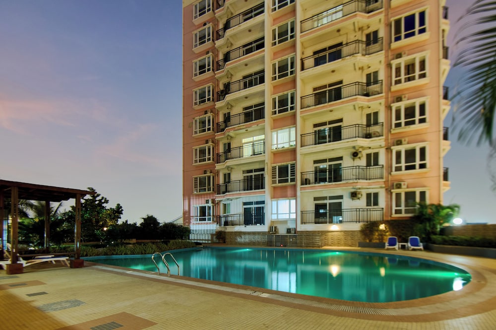 Chateau Towers Hotel Apartment 2/33