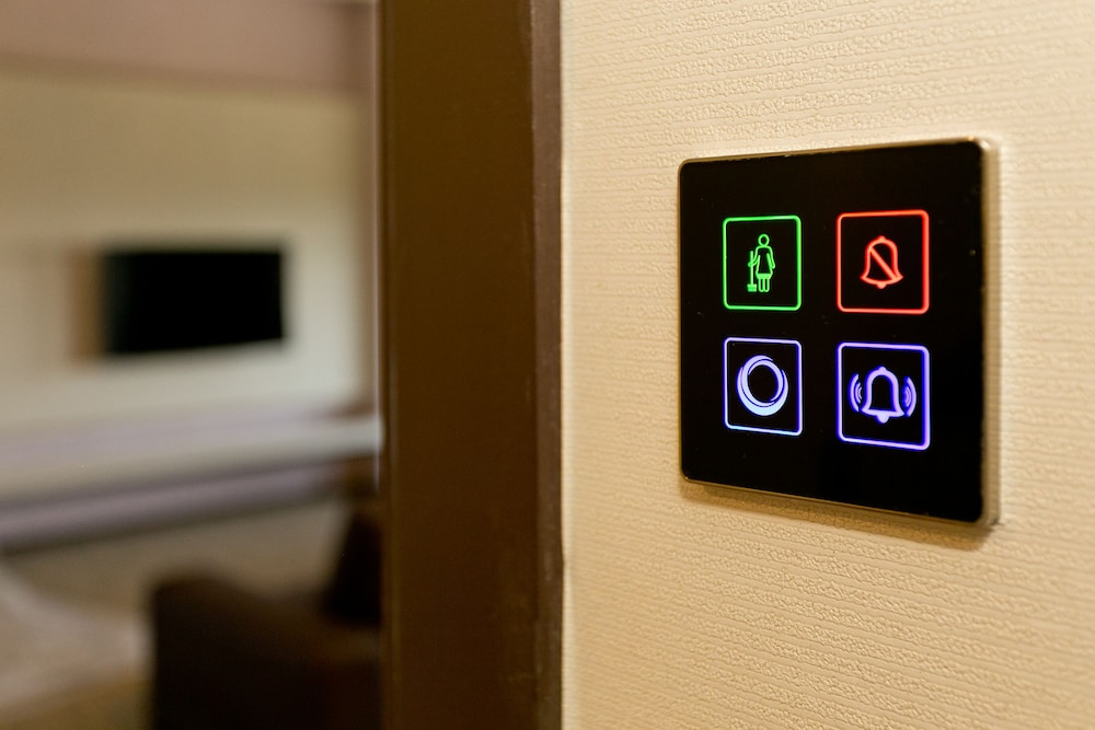 Icon Hotel 35/50