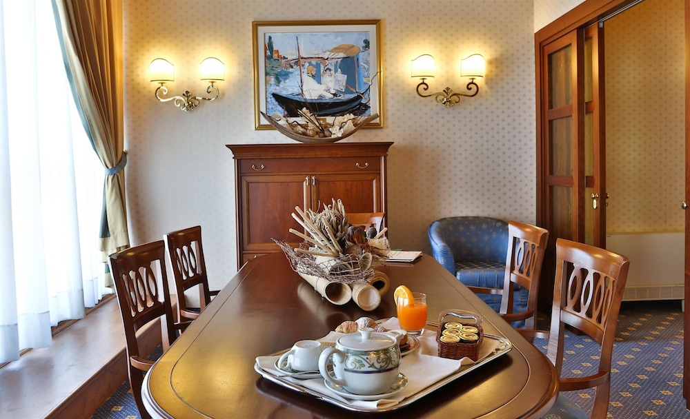 Best Western Classic Hotel 32/58