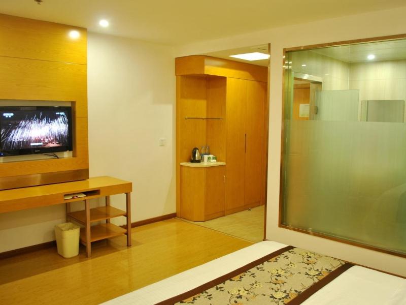 GreenTree Inn Chizhou High-Speed Railway Station Hotel 44/44