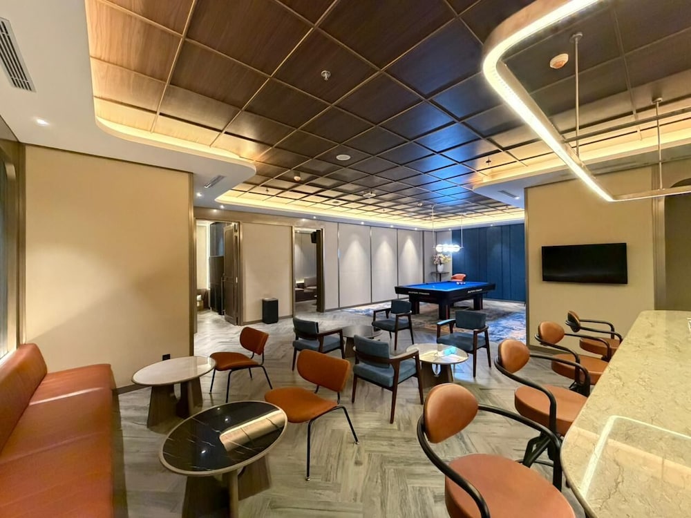 Grand Anara Airport Hotel 42/50