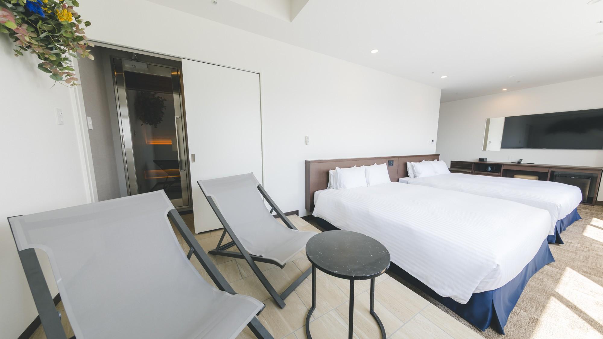 Tower, Spa, Twin Beds, Queen Bed, Sauna