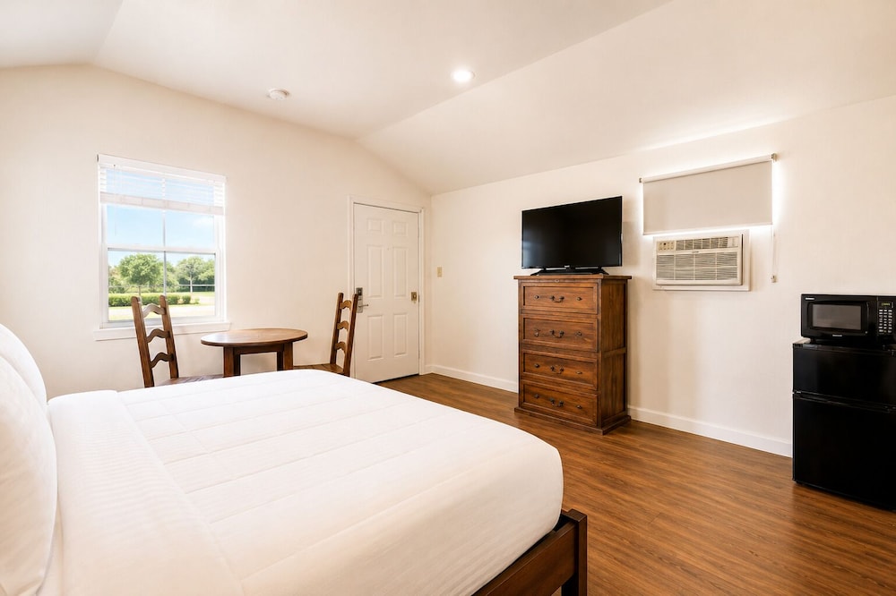 OYO Hotel Big Lake Hwy 137 TX 9/49