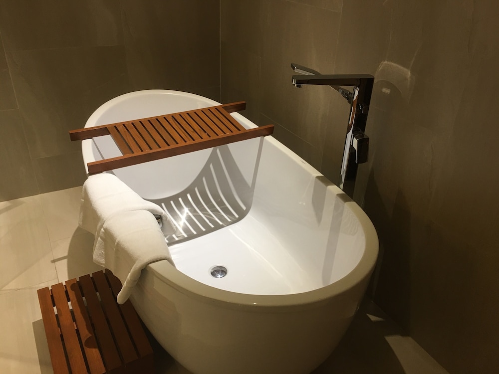 Maraya Hotel Resort 64/65