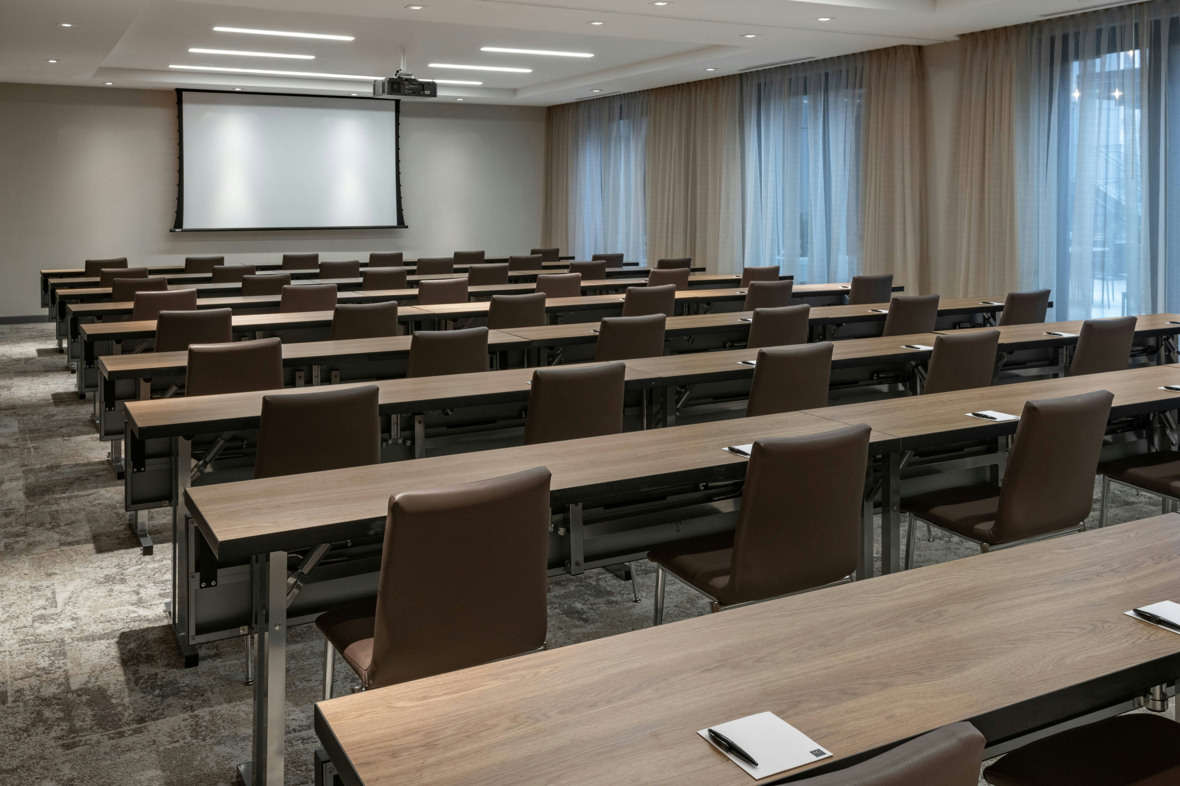 AC Hotel by Marriott Atlanta Midtown 27/40