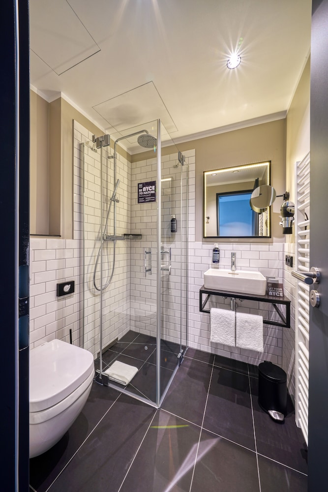 Vienna House Easy by Wyndham Hannover 46/46