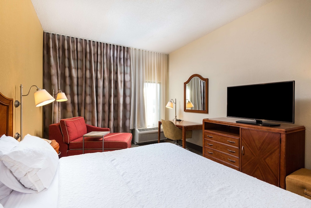 Hampton Inn Roanoke/Hollins - I-81 23/37