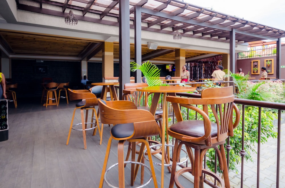 The Venti Hotel & Spa 31/37