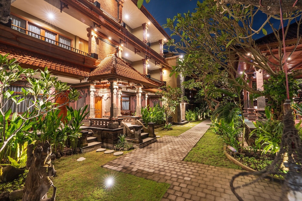 Suka Beach Inn 59/65
