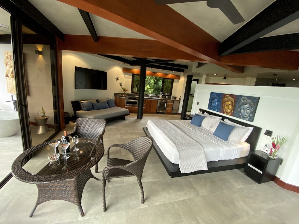 Tulemar Resort 31/77