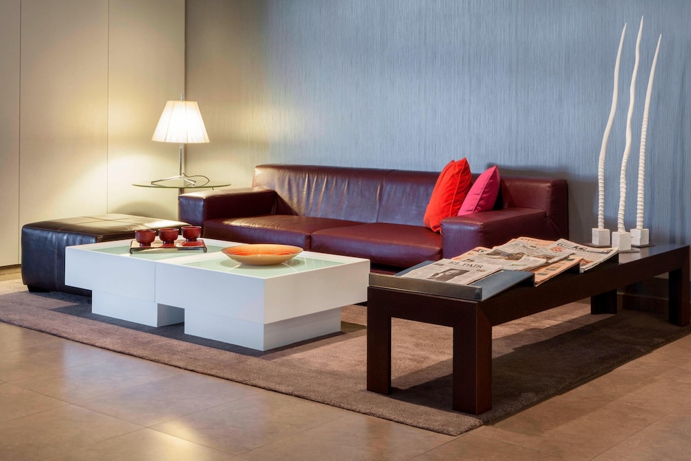 AC Hotel by Marriott Madrid Airport 27/45