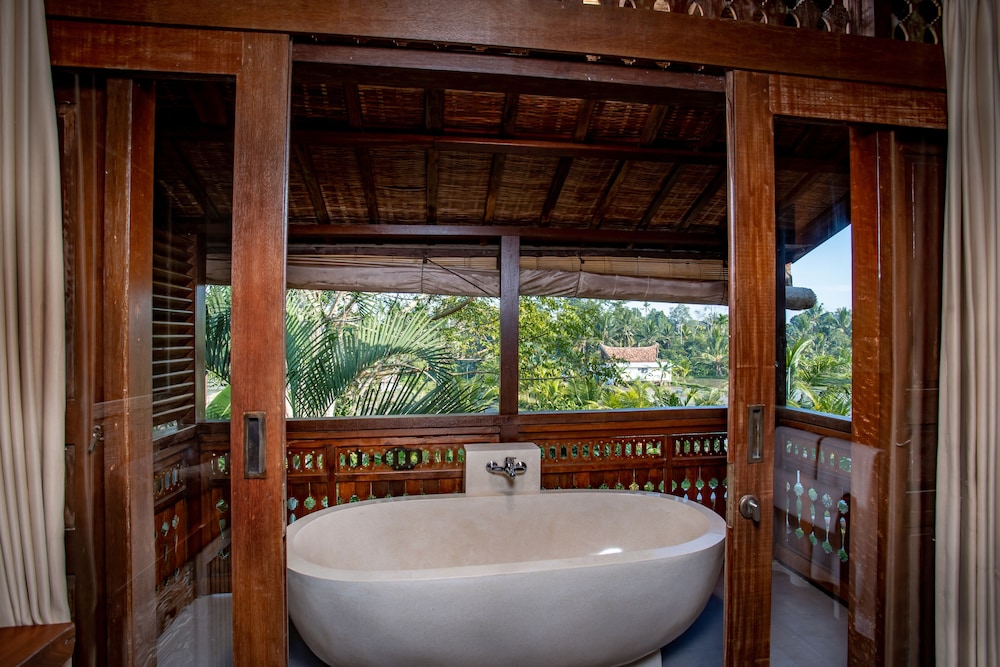 Arya Arkananta Resort & Spa 50/50