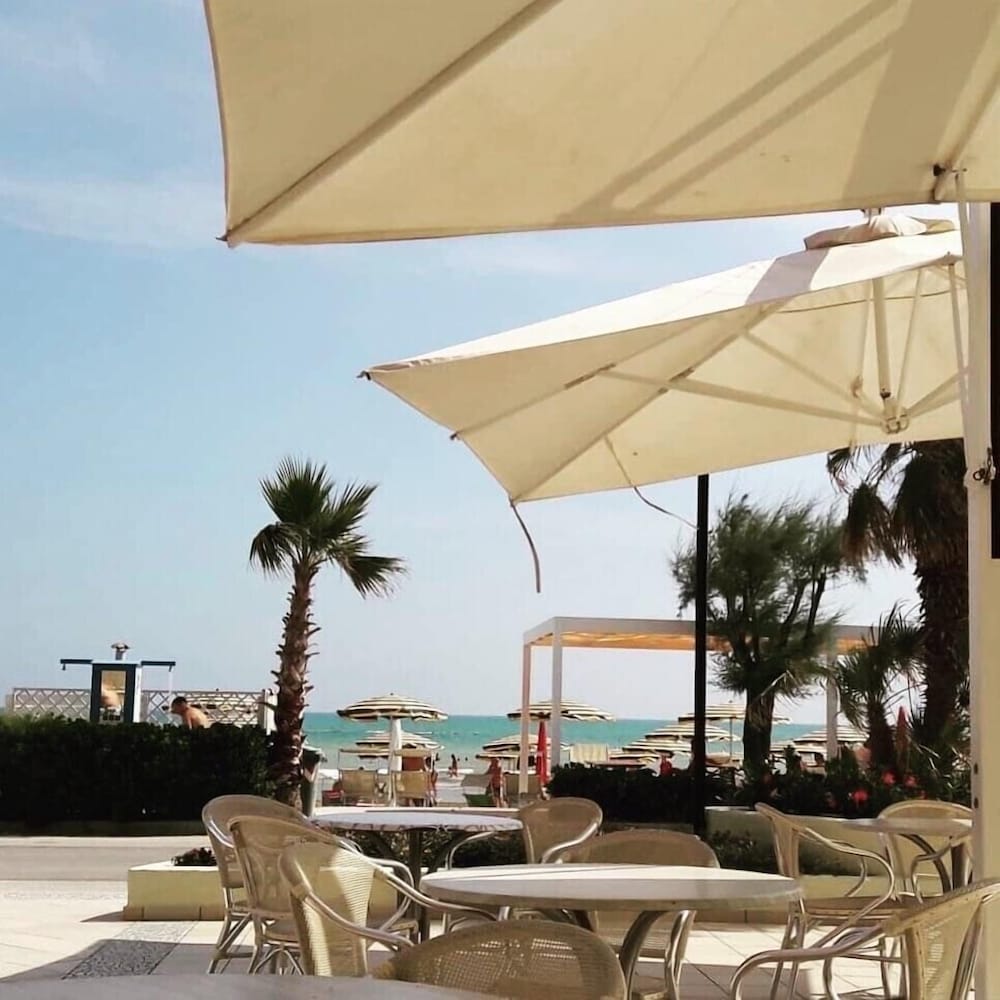 Hotel Caravel 13/50