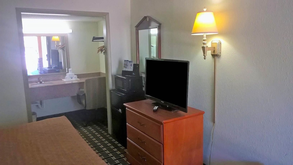 Americas Best Value Inn Anderson Sc 18/23