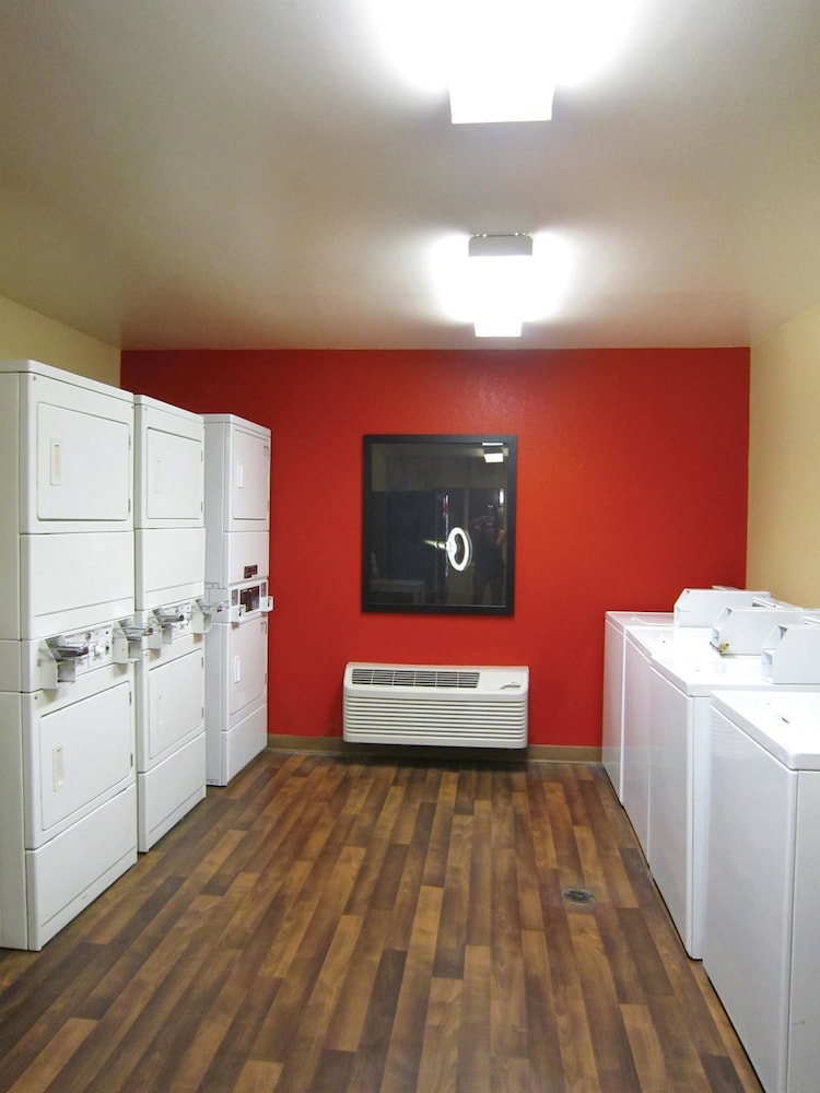 Extended Stay America Suites St Petersburg Clearwater ExecDr 34/53