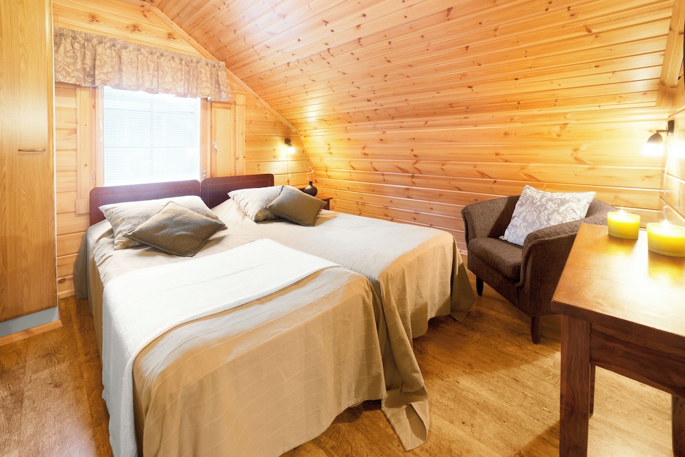 4 Bedrooms, Luxury, Villa, 4 Beds, 2 Queen Beds, 2 Sofa, Sauna