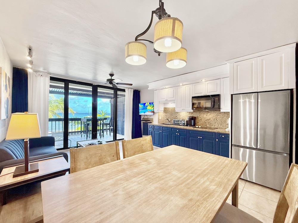 Sapphire Beach Resort 3/50