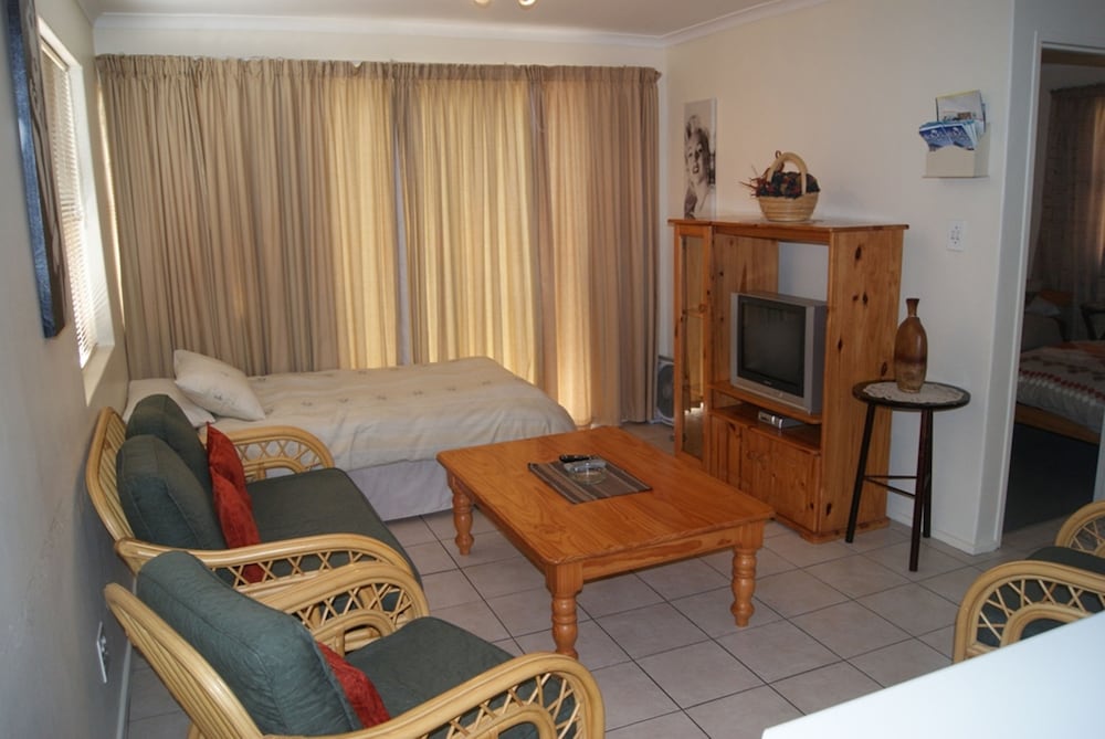 Serengeti Self Catering Units 30/34