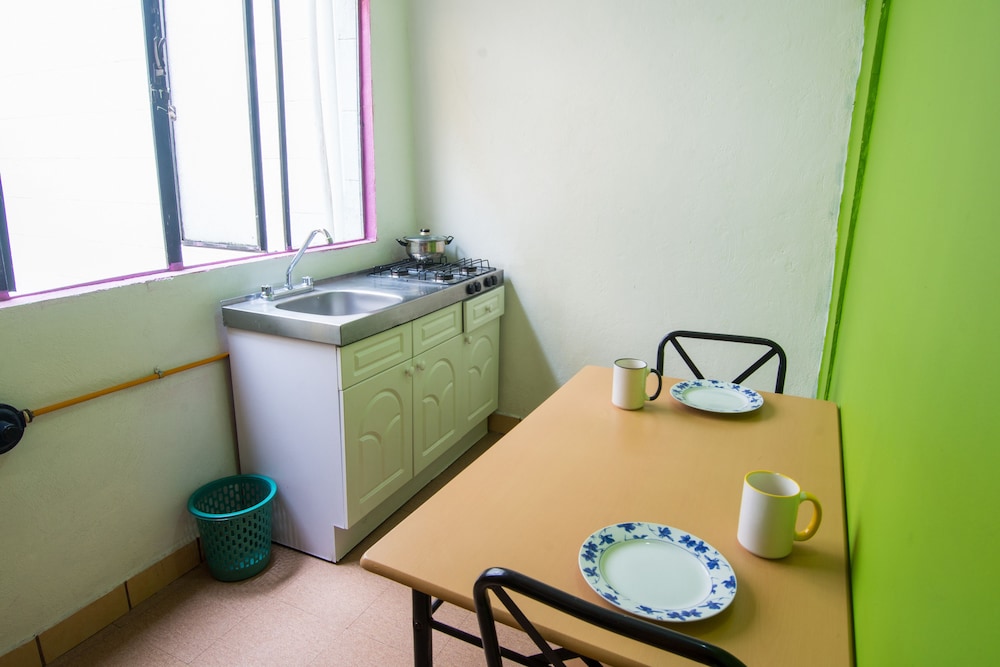 Amigo Suites Hotel 31/43