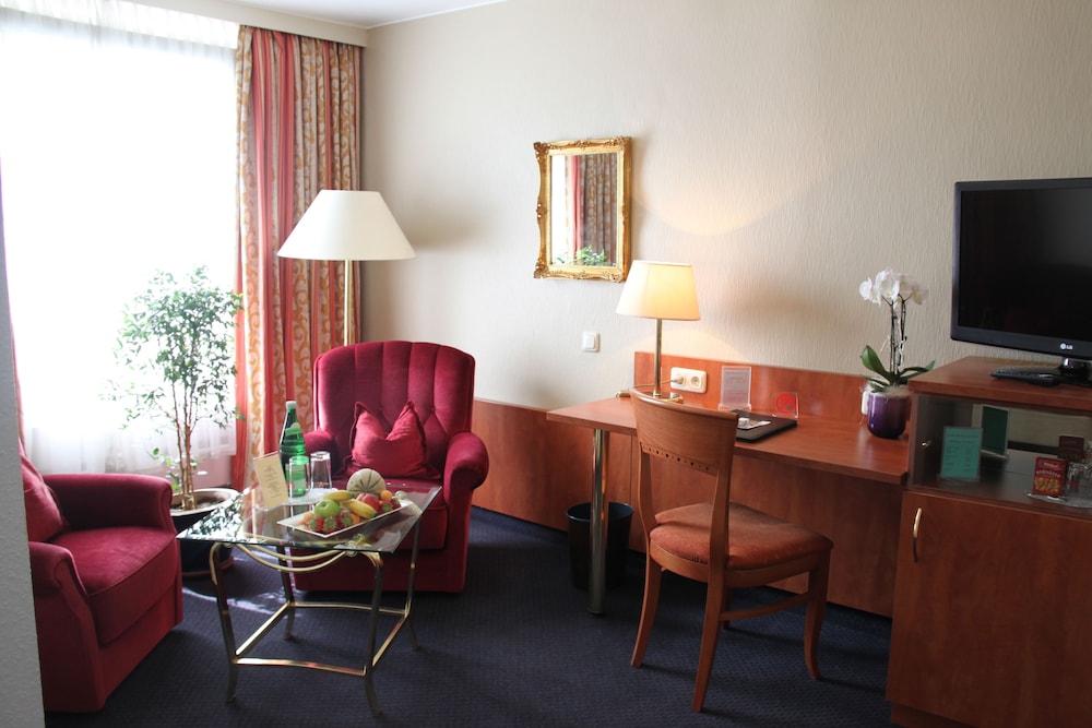 Hotel Rheinischer Hof 23/36
