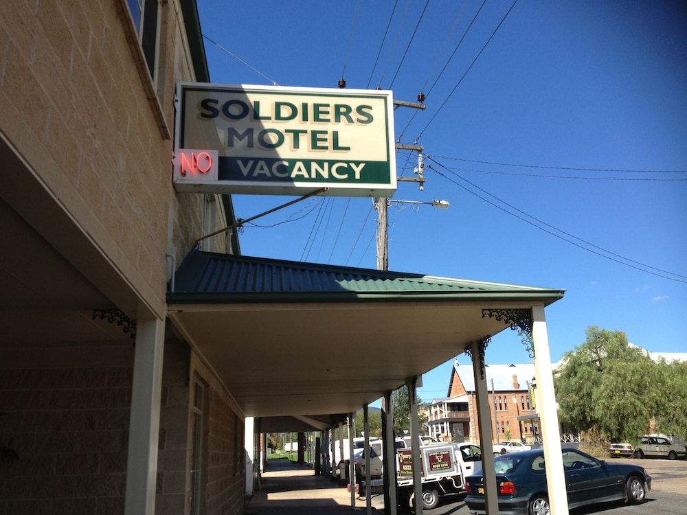 Soldiers Motel 1/31