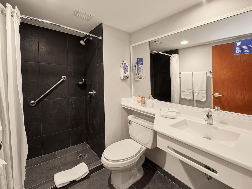 City Express by Marriott Toluca 56/57