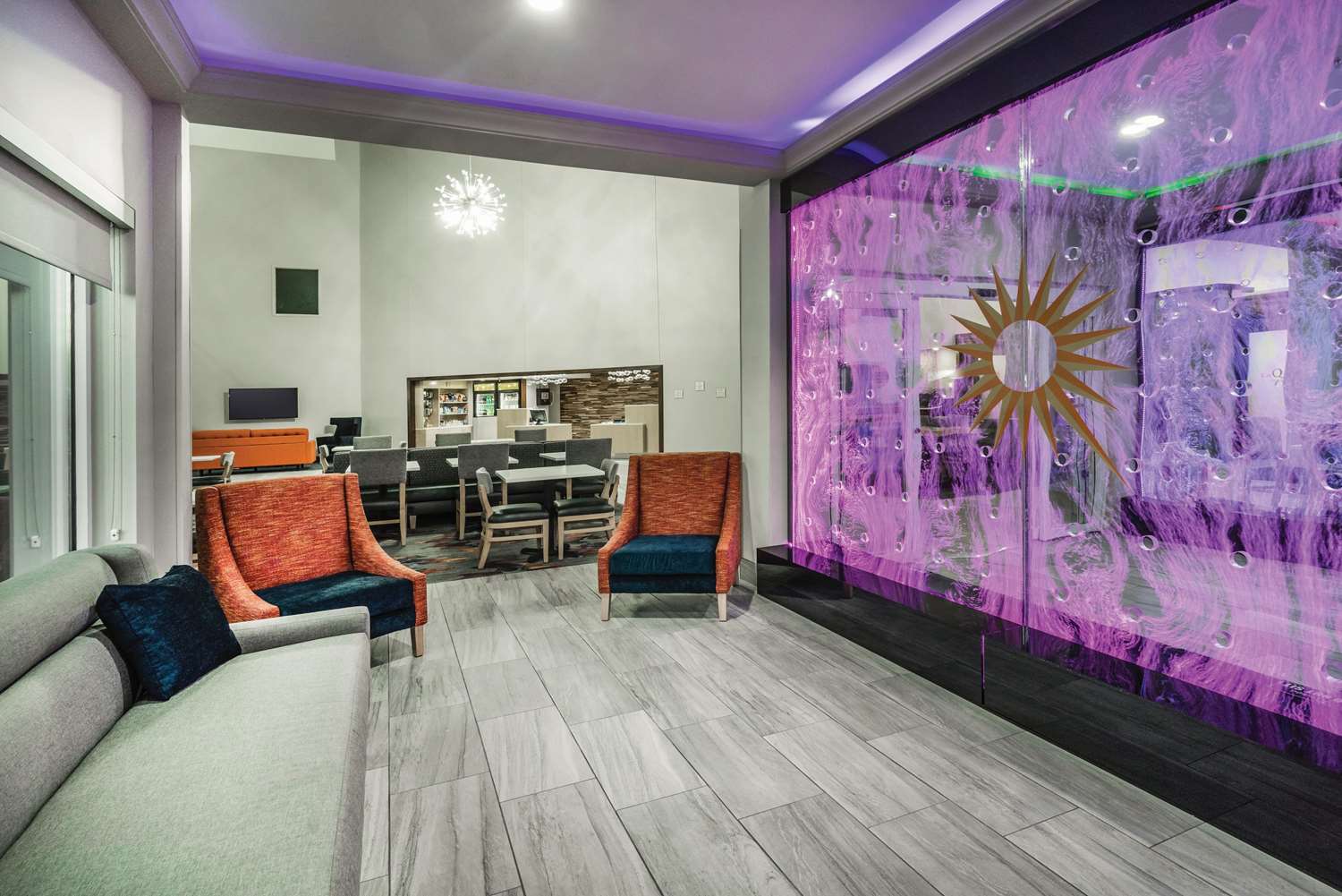 La Quinta Inn & Suites by Wyndham Chattanooga-Hamilton Place 30/45