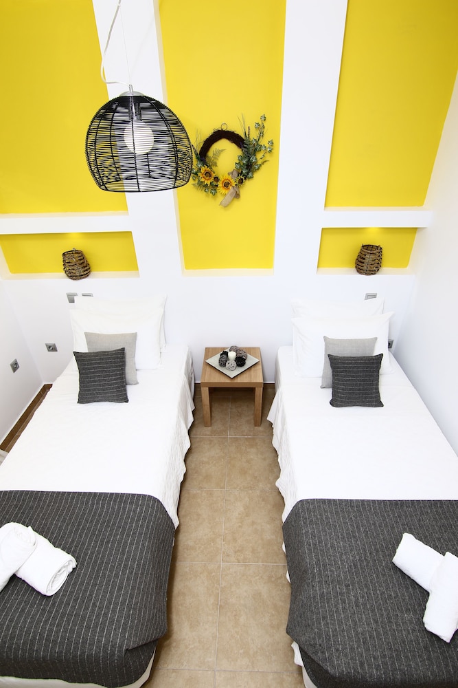 Haraki Villas 12/36