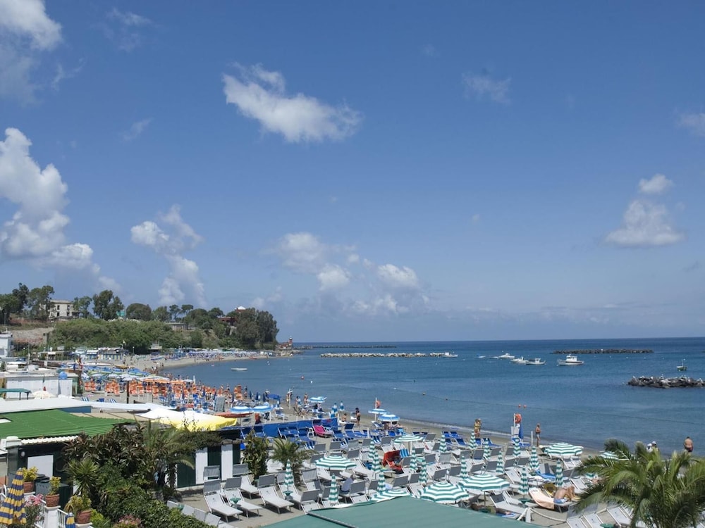 Hotel Rivamare 30/54