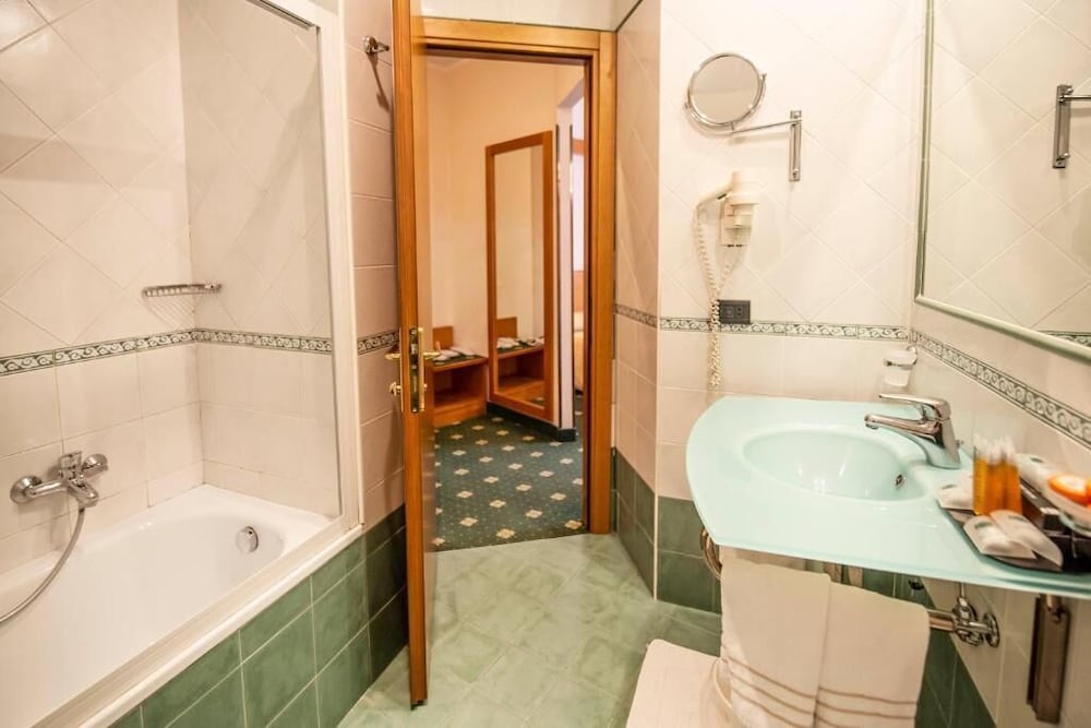 Hotel Estense 16/40