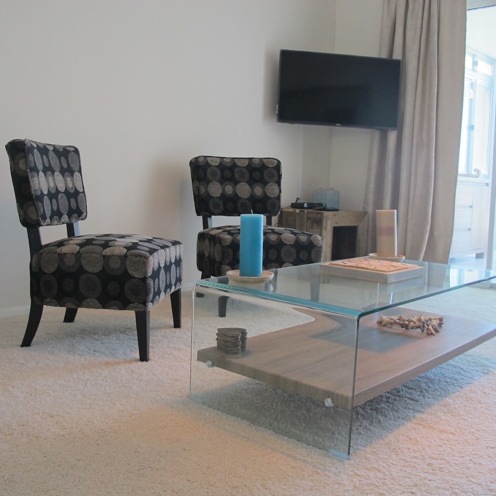 Ocean Edge Apartments 7/22