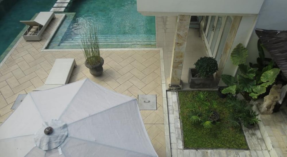 BALI COURT HOTEL AND APARTMENT 17/39