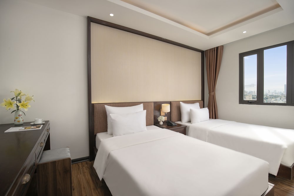 Palazzo 2 Hotel Danang 30/50
