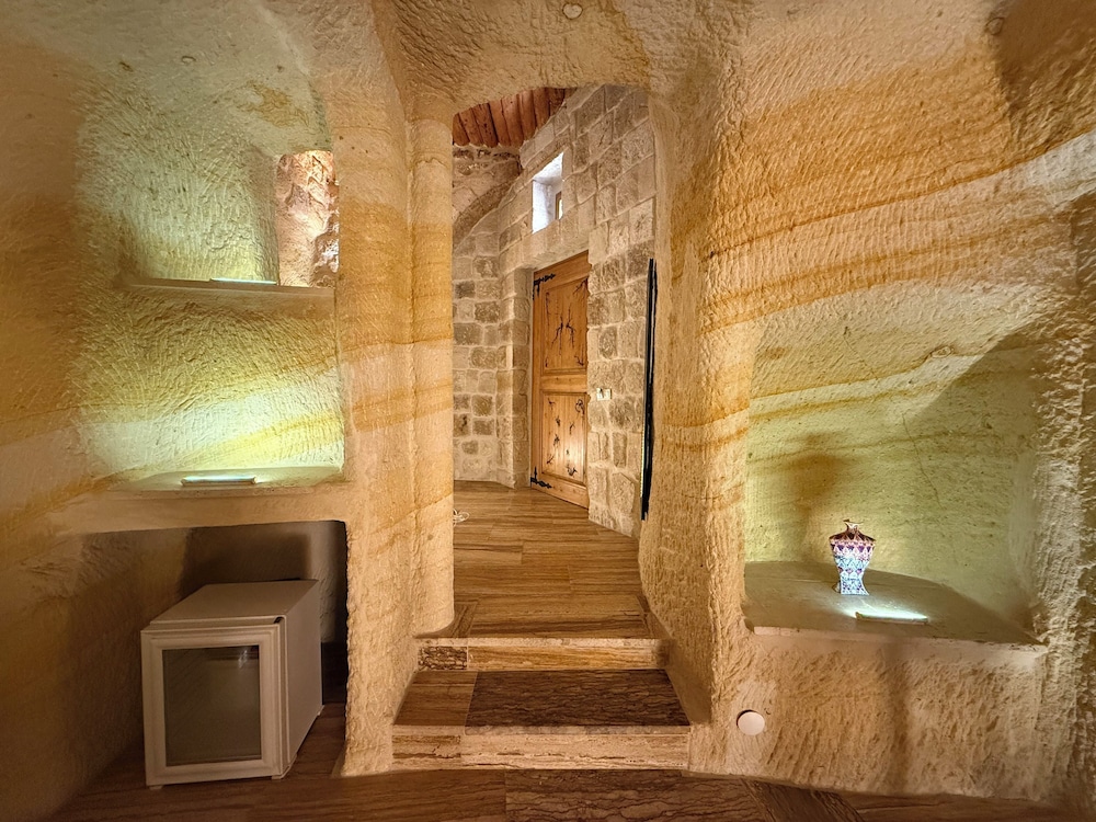 Crassus Cave Hotel 21/50